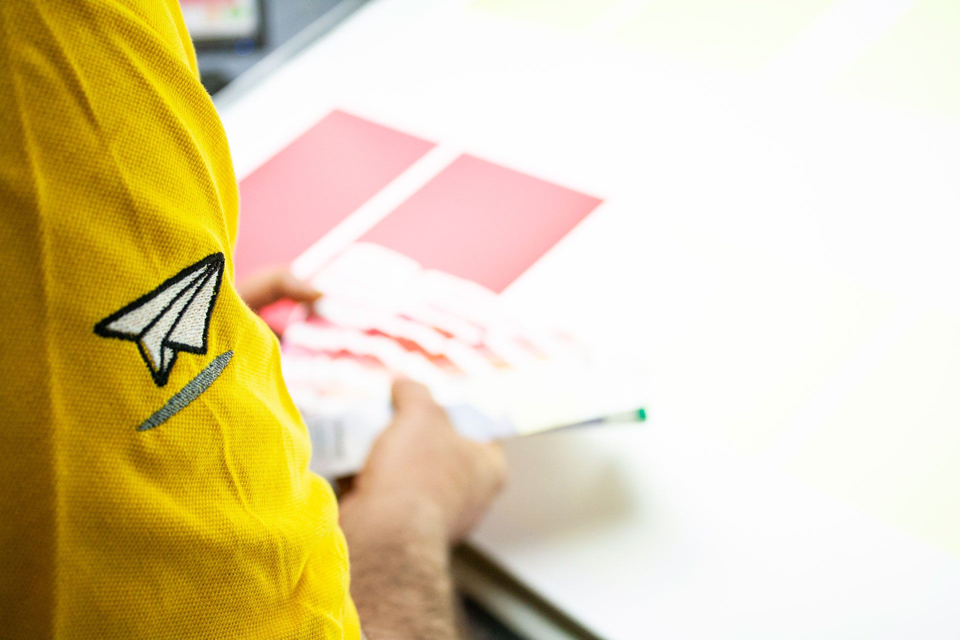 Sprint24's experienced team carefully inspects every printed product to ensure superior quality and client satisfaction. This quality control process is essential for delivering professional printing solutions across digital and offset services. From business cards to promotional materials, our rigorous inspection guarantees each print job meets the highest standards.