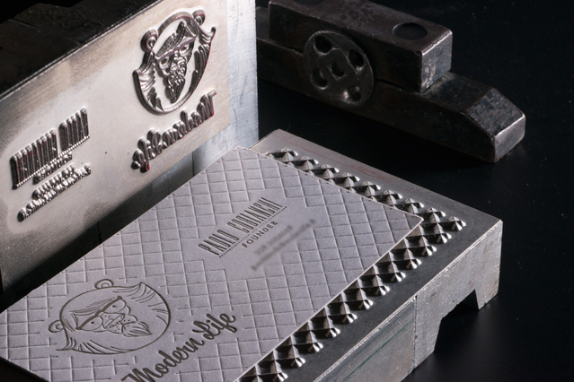 Elegant letterpress card with dry debossing on premium 600g cotton paper, featuring sophisticated blind embossing. The raised, dimensional design demonstrates the refined quality perfect for luxury stationery.