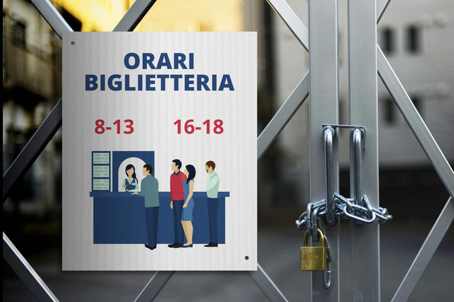 Rigid corrugated panel mounted on an outdoor metal frame, displaying box office hours (8-13, 16-18). This lightweight polypropylene honeycomb sign demonstrates the practical versatility of corrugated cardboard for retail signage, indications, and visitor information. Ready-made, high-impact solution for commercial environments.