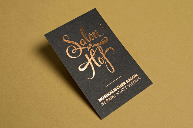 Online printing Hot foil stamped cards, black paper: Be remembered forever by your clients with our black paper business cards! Elegant and original, you can order them online and receive them just in a few days.