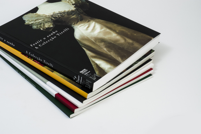 High-quality bound brochures featuring custom designs and professional finishes ideal for marketing campaigns and product catalogs. Sprint24 delivers premium brochure printing with durable bindings and vibrant colors that enhance your brand presentation.