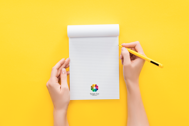 Custom printed memo blocks are professional communication tools that reinforce your brand identity. Perfect for businesses, these personalized notepads combine functionality with brand marketing, creating a memorable gadget clients and teams use daily.