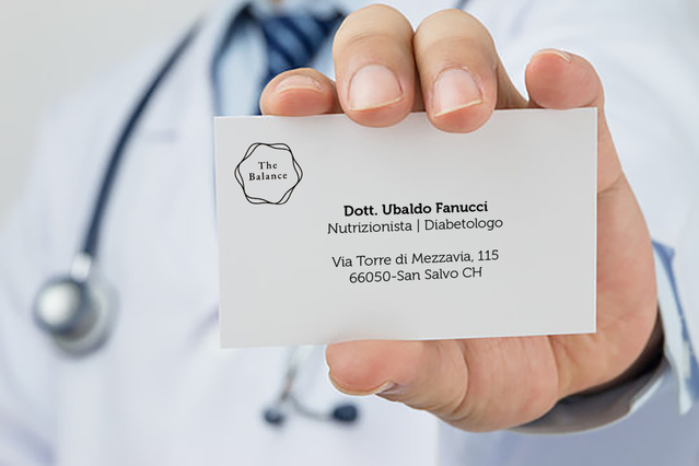 Nutritionist's business cards: Online Printing: Personalized online nutritionist business cards with Sprint24! The online typography that simplifies high quality printing and guarantees certain deliveries.